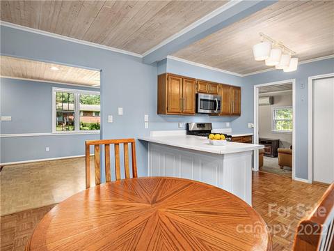 2 Summit Dr, Arden, NC 28704 photo 9