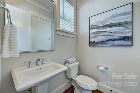 911 Millbrook Rd, Charlotte, NC 28211 photo 23
