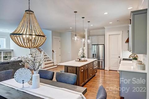 911 Millbrook Rd, Charlotte, NC 28211 photo 18