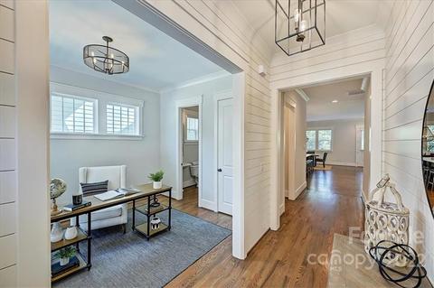 911 Millbrook Rd, Charlotte, NC 28211 photo 5