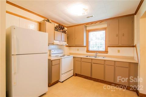 605 E 13th St, Kannapolis, NC 28083 photo 6