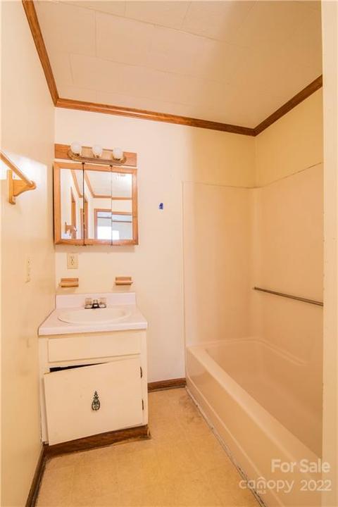 605 E 13th St, Kannapolis, NC 28083 photo 13