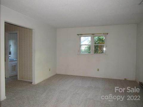 31 Ridgeline Rd, Clyde, NC 28721 photo 18