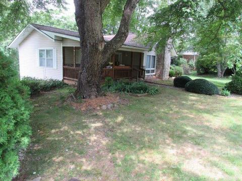 31 Ridgeline Rd, Clyde, NC 28721 photo 2