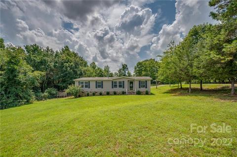 2393 Pearidge Rd, Bostic, NC 28018 photo 2