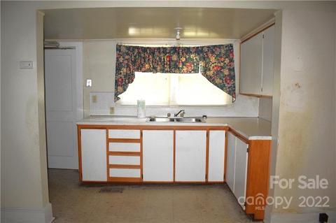 603 11th St, Kannapolis, NC 28083 photo 8
