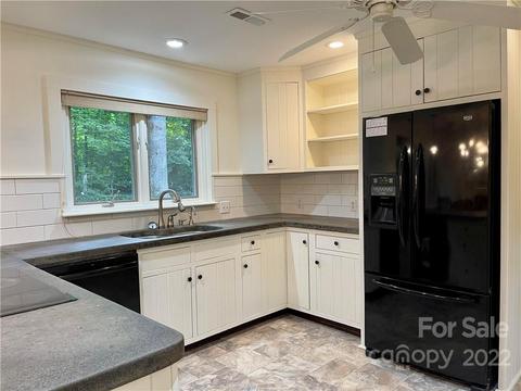 2051 Warrior Dr, Tryon, NC 28782 photo 8