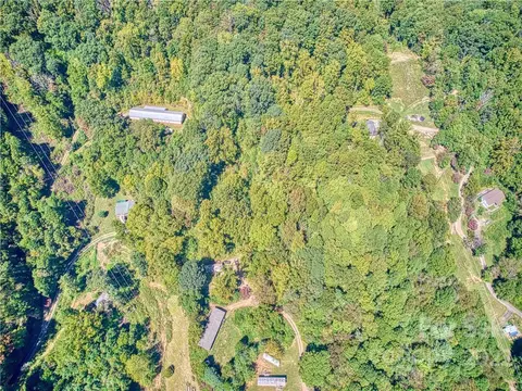 124 Oconeechee Rd, Clyde, NC 28721 photo 9