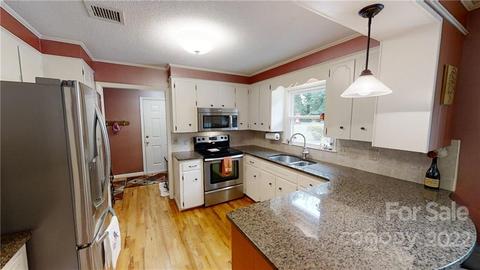 3584 County Home Rd, Conover, NC 28613 photo 13