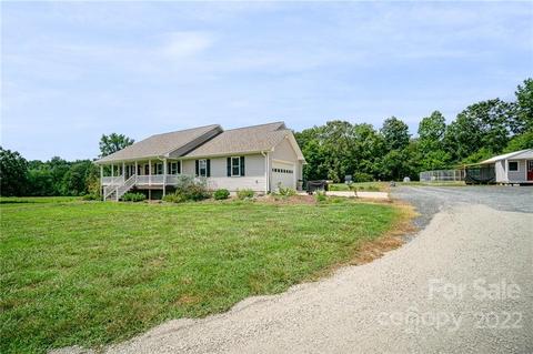 4425 Haystack Dr, Rockwell, NC 28138 photo 2