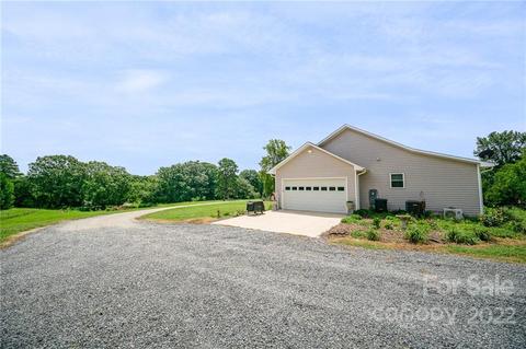 4425 Haystack Dr, Rockwell, NC 28138 photo 3