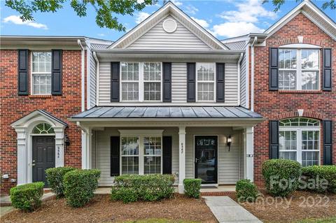 9560 Glenashley Dr, Cornelius, NC 28031 photo 1