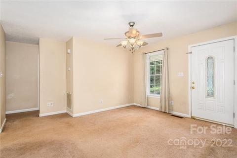 247 Cedar Forest Loop, Hickory, NC 28601 photo 5