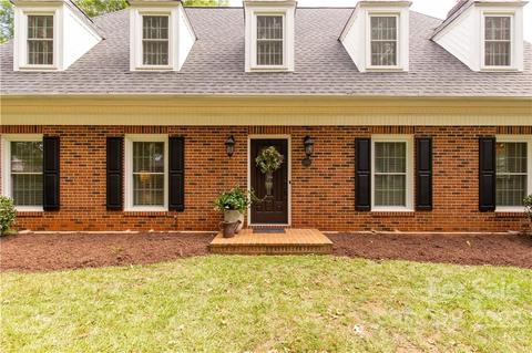 1247 Trailstream Dr, Lancaster, SC 29720 photo 2