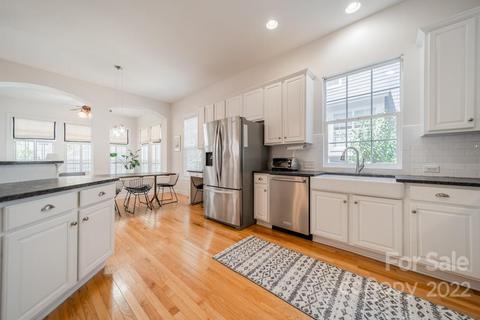 323 Ohenry Ave, Davidson, NC 28036 photo 9