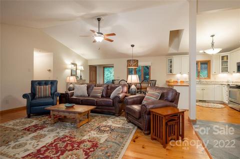 84 Ulvda Ct, Brevard, NC 28712 photo 11