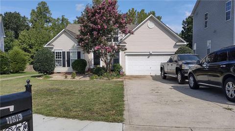 11819 Guildhall Ln, Charlotte, NC 28213