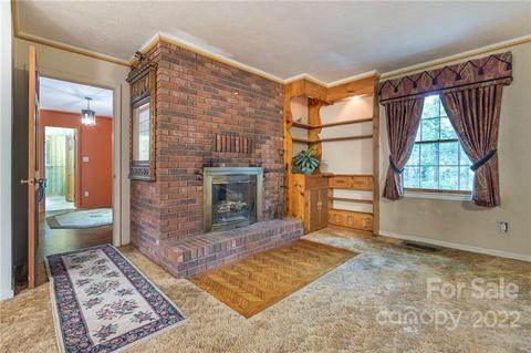 231 Davis Dr, Morganton, NC 28655 photo 4