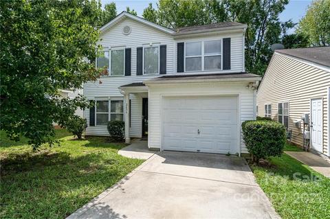 2636 Cochrane Dr, Charlotte, NC 28269