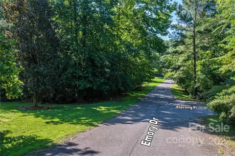 6526 Emory Dr, Hickory, NC 28601 photo 4