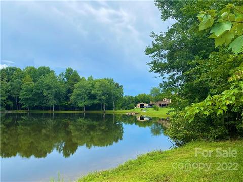 1995 Lakeside Ln, Conover, NC 28613 photo 1