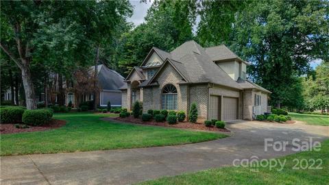 17940 River Ford Dr, Davidson, NC 28036 photo 2