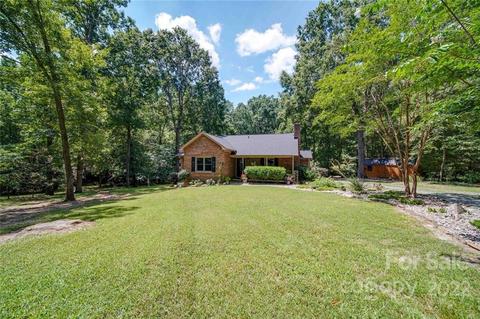 2201 Bearskin Ln, Monroe, NC 28110 photo 1