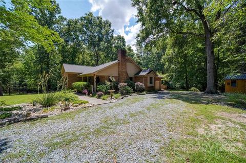 2201 Bearskin Ln, Monroe, NC 28110 photo 4