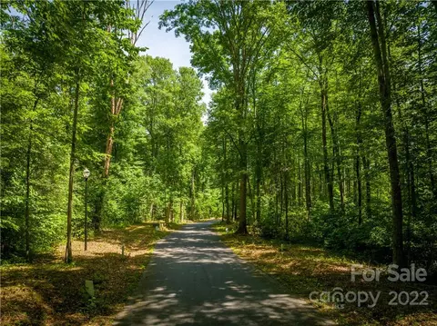 Twinbrook Lane, Maggie Valley, NC 28751