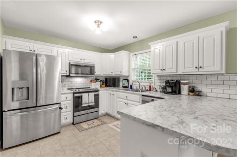 3258 Silver Fox Cir, Lancaster, SC 29720 photo 11