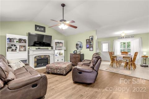 3258 Silver Fox Cir, Lancaster, SC 29720 photo 5
