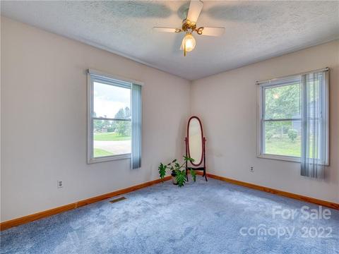 47 Cresthaven Dr, Clyde, NC 28721 photo 22