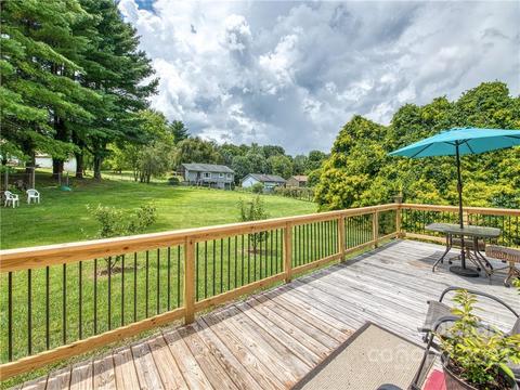 47 Cresthaven Dr, Clyde, NC 28721 photo 7