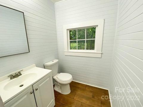 213 S York St, Lancaster, SC 29720 photo 6
