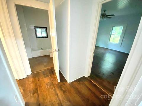 213 S York St, Lancaster, SC 29720 photo 10