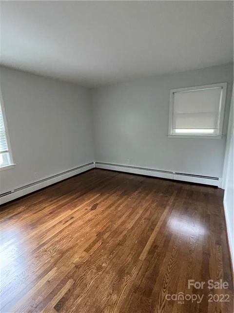 526 Bailey St, Mars Hill, NC 28754 photo 3