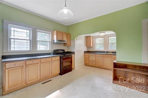 304 E 10th St, Kannapolis, NC 28083 photo 17