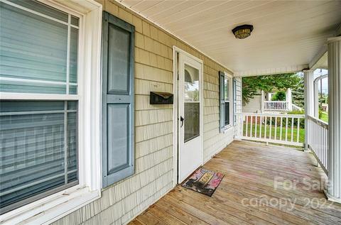 304 E 10th St, Kannapolis, NC 28083 photo 4