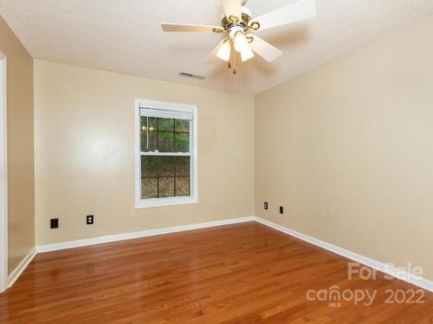 146 Pine Valley Ln, Marshall, NC 28753 photo 15