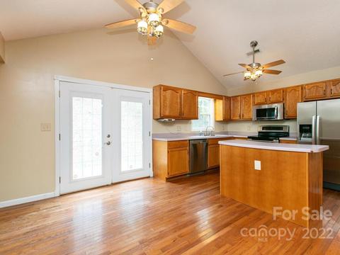 146 Pine Valley Ln, Marshall, NC 28753 photo 6