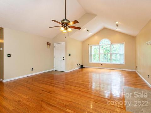 146 Pine Valley Ln, Marshall, NC 28753 photo 12