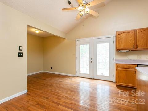 146 Pine Valley Ln, Marshall, NC 28753 photo 9