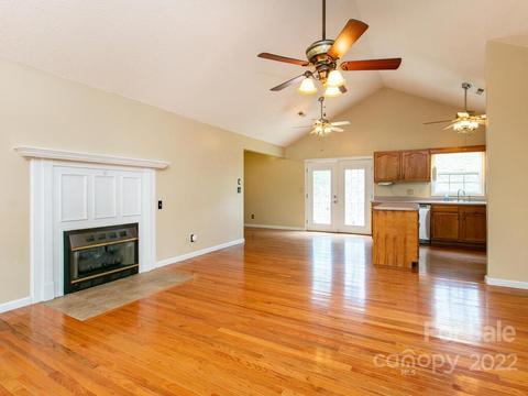 146 Pine Valley Ln, Marshall, NC 28753 photo 5