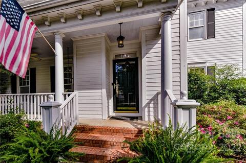 107 Spencer St, Davidson, NC 28036 photo 2