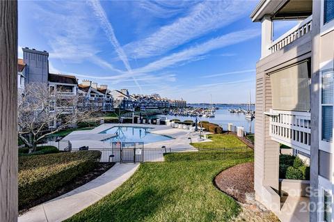 18845 Vineyard Point Ln, Cornelius, NC 28031
