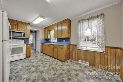 2072 Old Evans Cir, Lancaster, SC 29720 photo 7