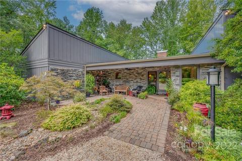 431 Red Fox Cir, Tryon, NC 28782 photo 2