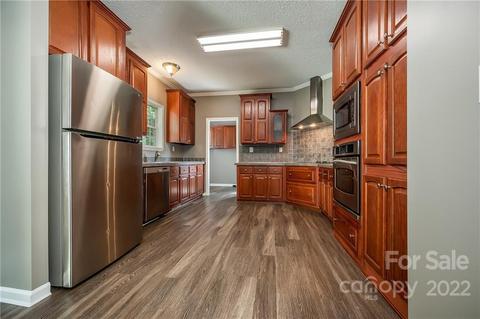 6410 Big Level Rd, Mill Spring, NC 28756 photo 9