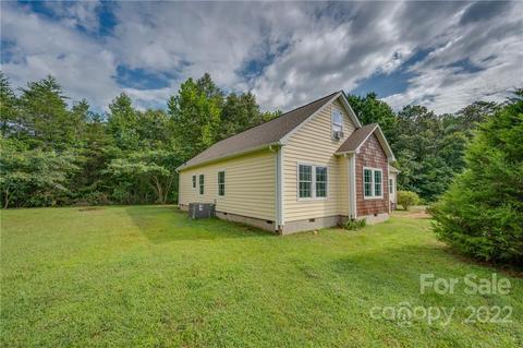 6410 Big Level Rd, Mill Spring, NC 28756 photo 2