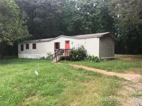 1240 Woodridge 6 Rd #6, Clover, SC 29710